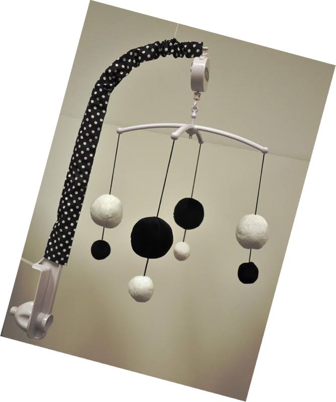 White/Black 10 PC Crib Set W482