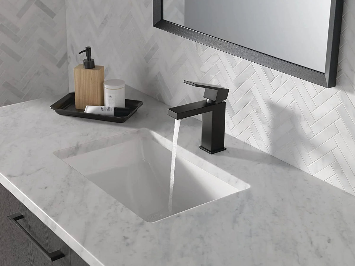 Black Single Hole Bathroom Faucet B13460
