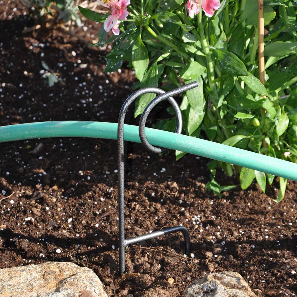 Heavy Duty 2-Wheeled Hose Cart with Hose Guides and Garden Hose Holder O31197
