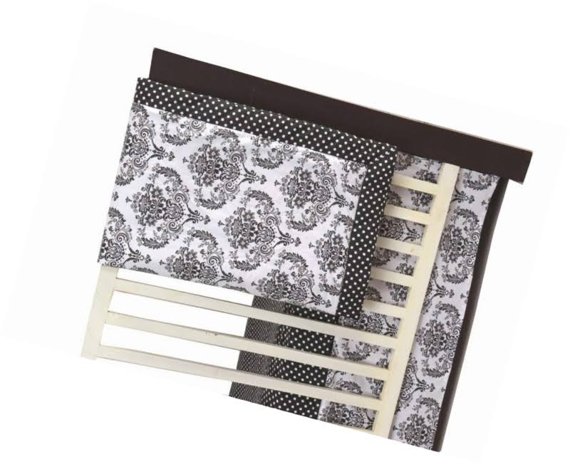 White/Black 10 PC Crib Set W482