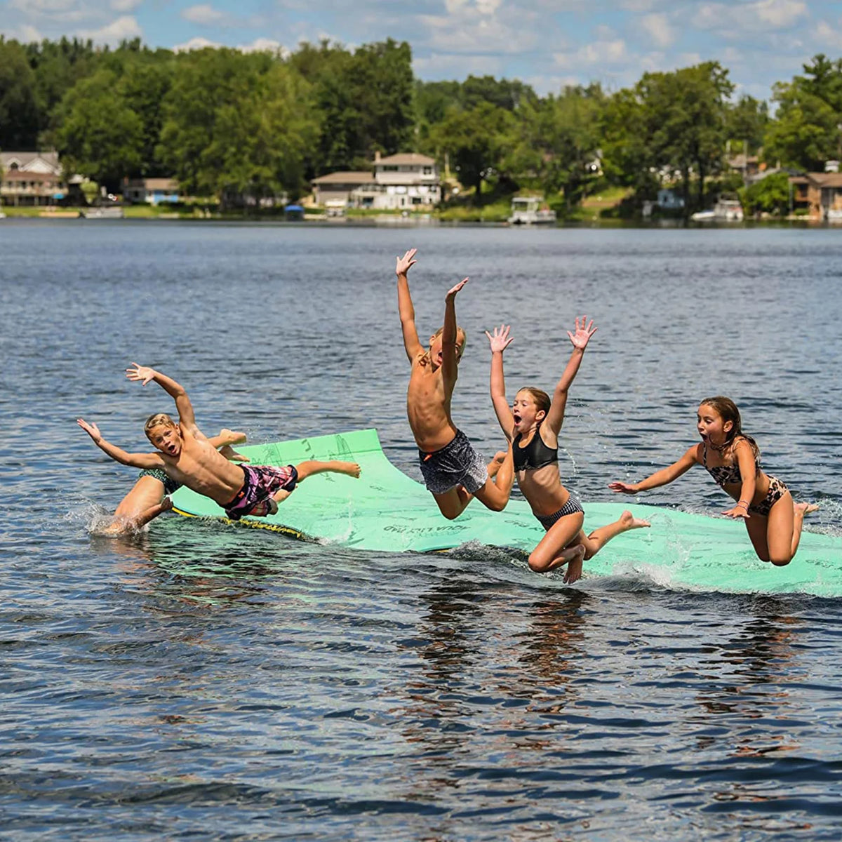 20 Ft Floating Foam Island C824
