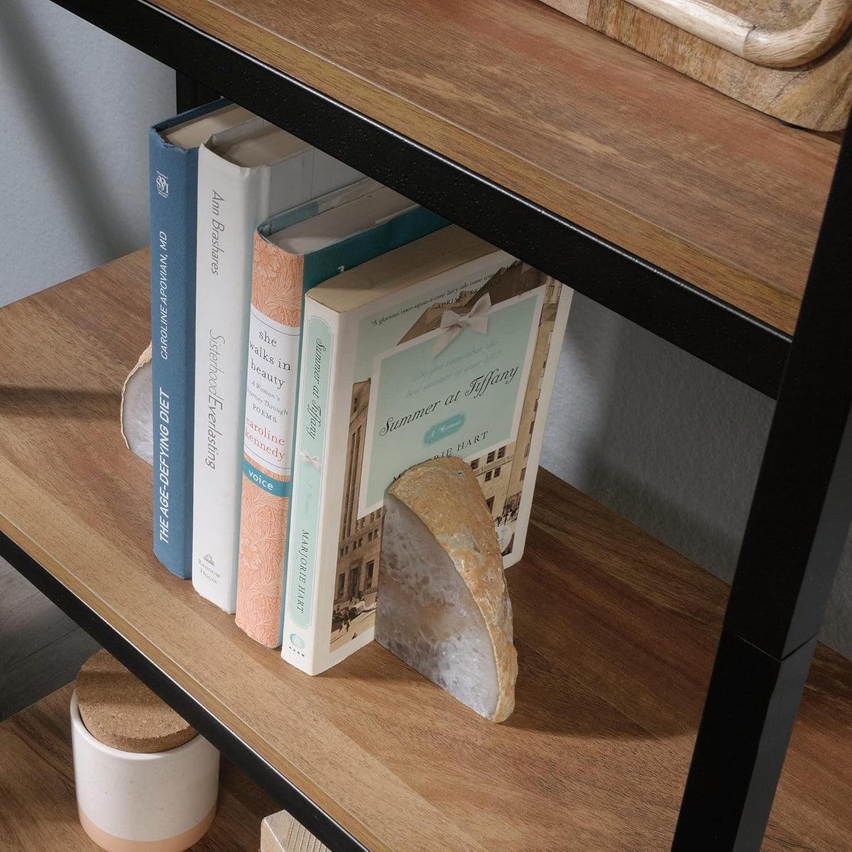 Tall Bookcase L671
