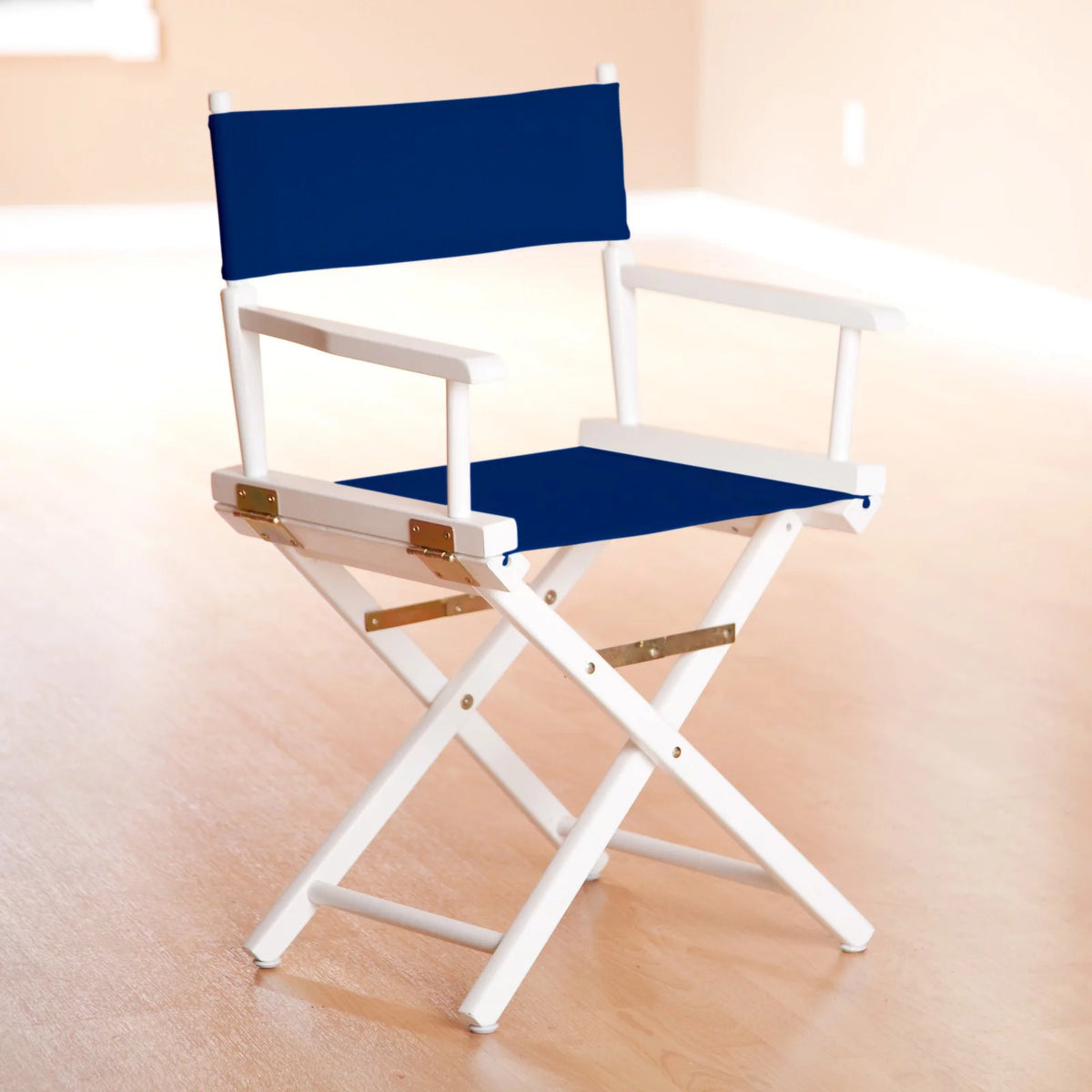 Directors Chair W588