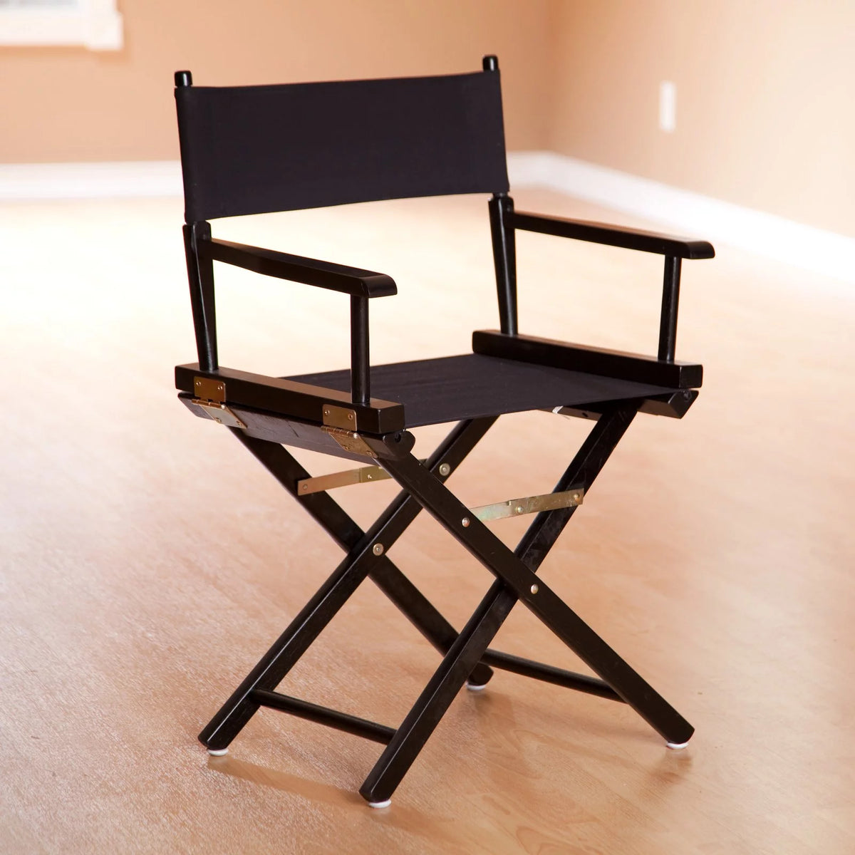 Directors Chair W588