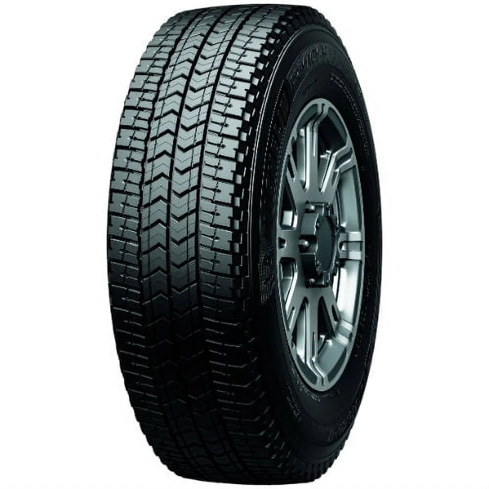 275/65R18 116T Tire D901348