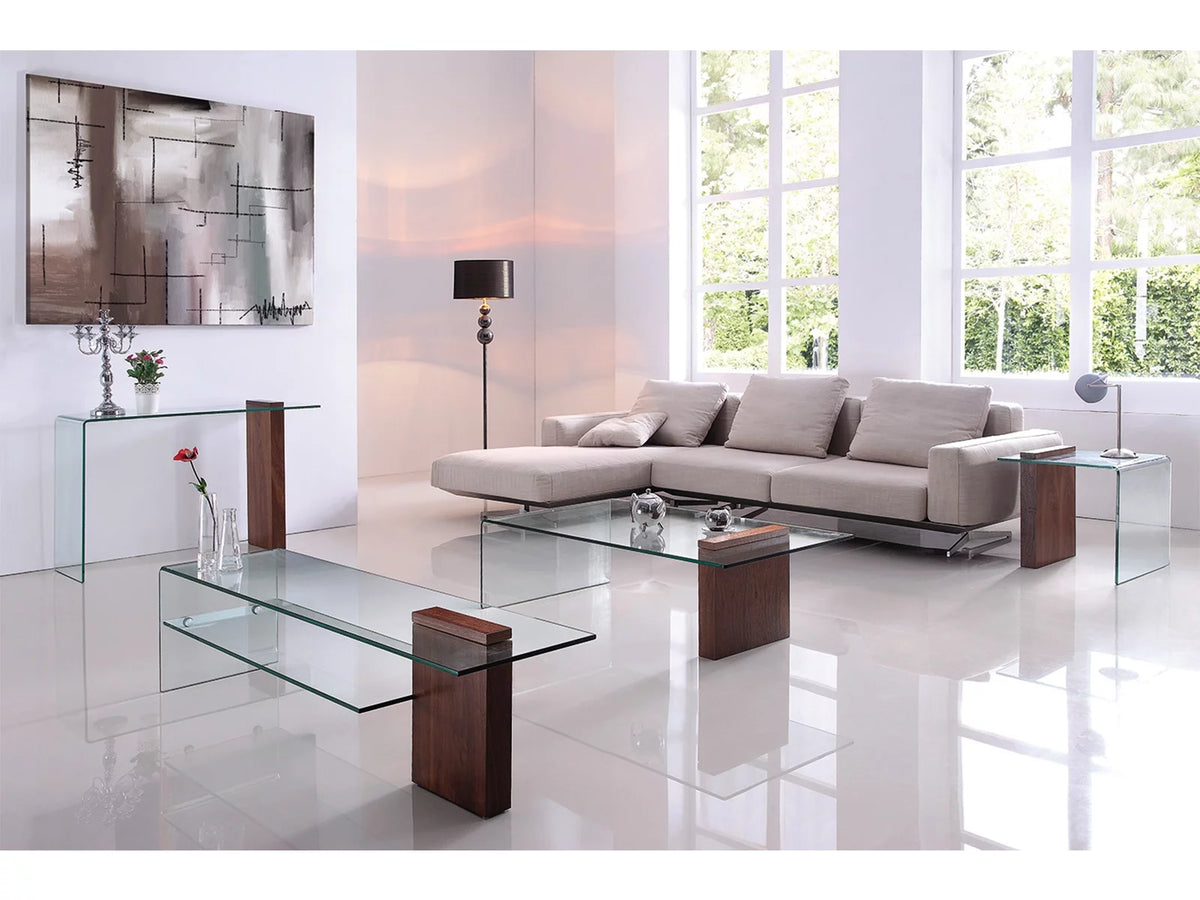 Brown Engineered Wood End Table D582