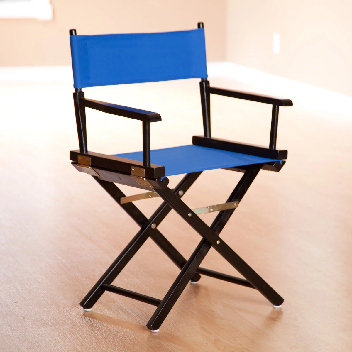 Directors Chair W588
