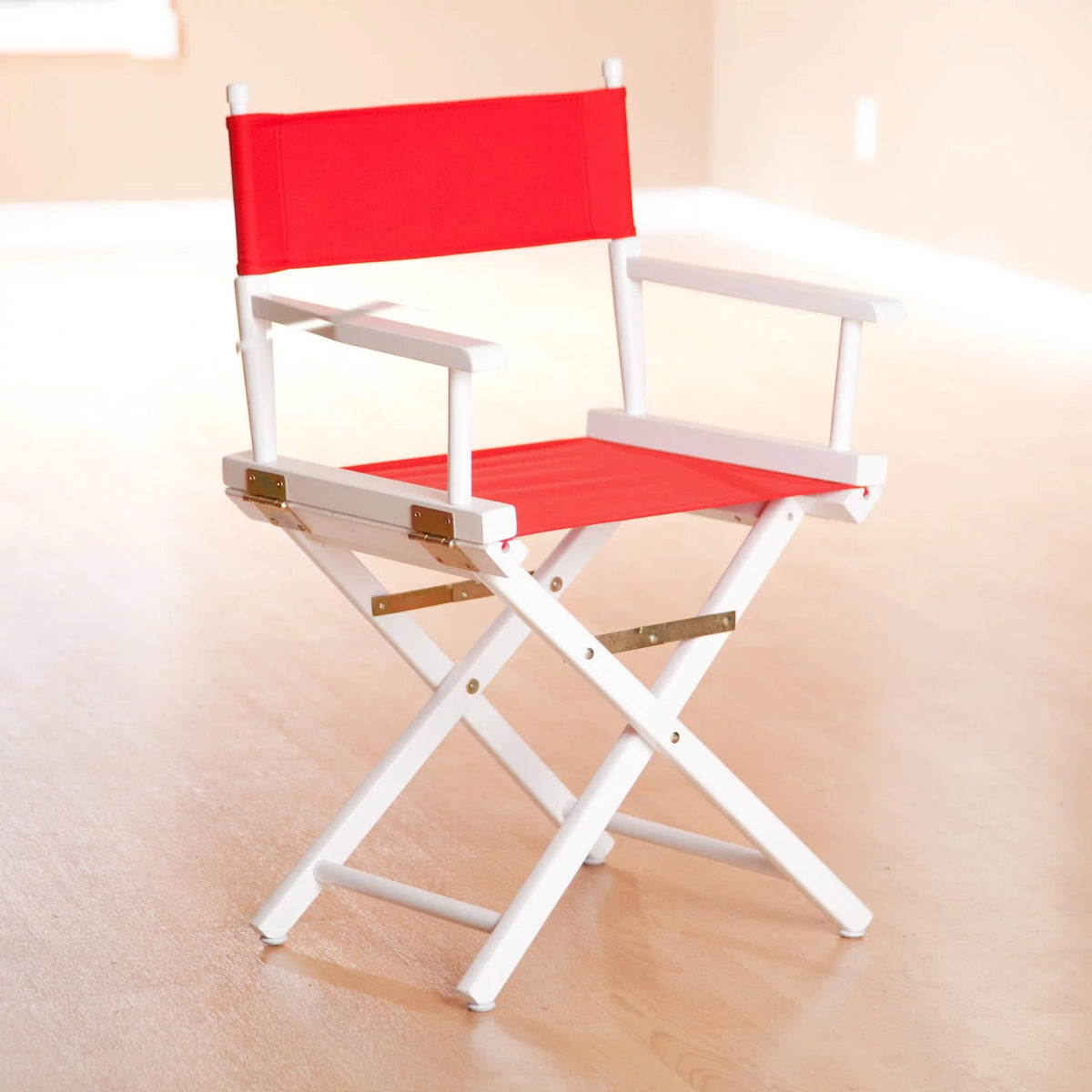 Directors Chair W588